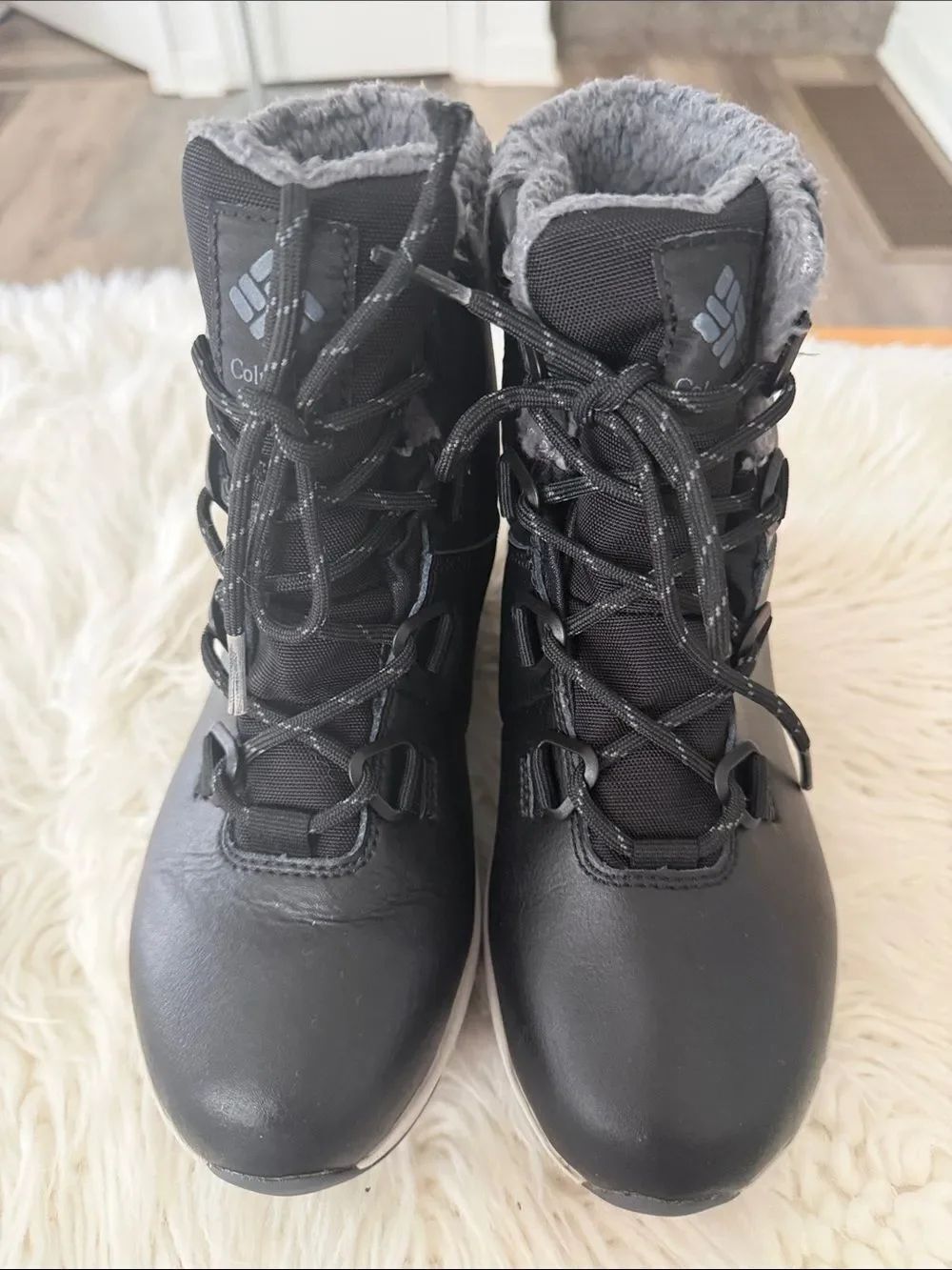 Columbia Kids Black Faux-Fur Lined Snow Boots Size 6